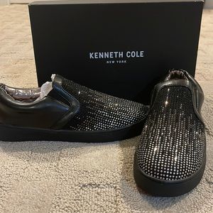Brand new Kenneth Cole missy skyline shoe size 4.5 kids